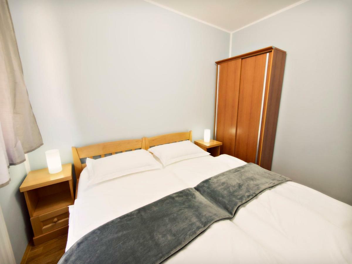 Apartmani Fortuna Zlarin Eksteriør billede