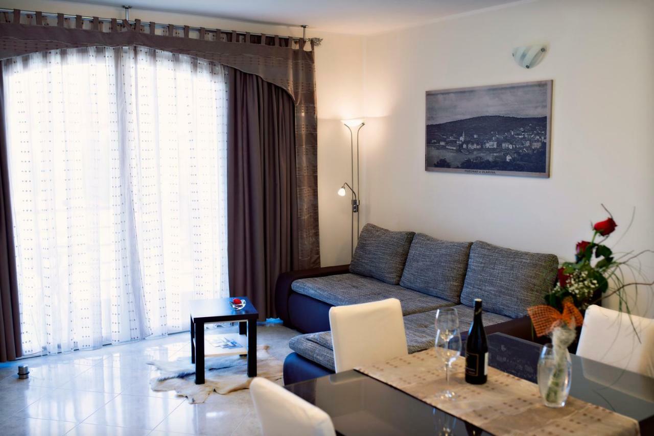 Apartmani Fortuna Zlarin Eksteriør billede